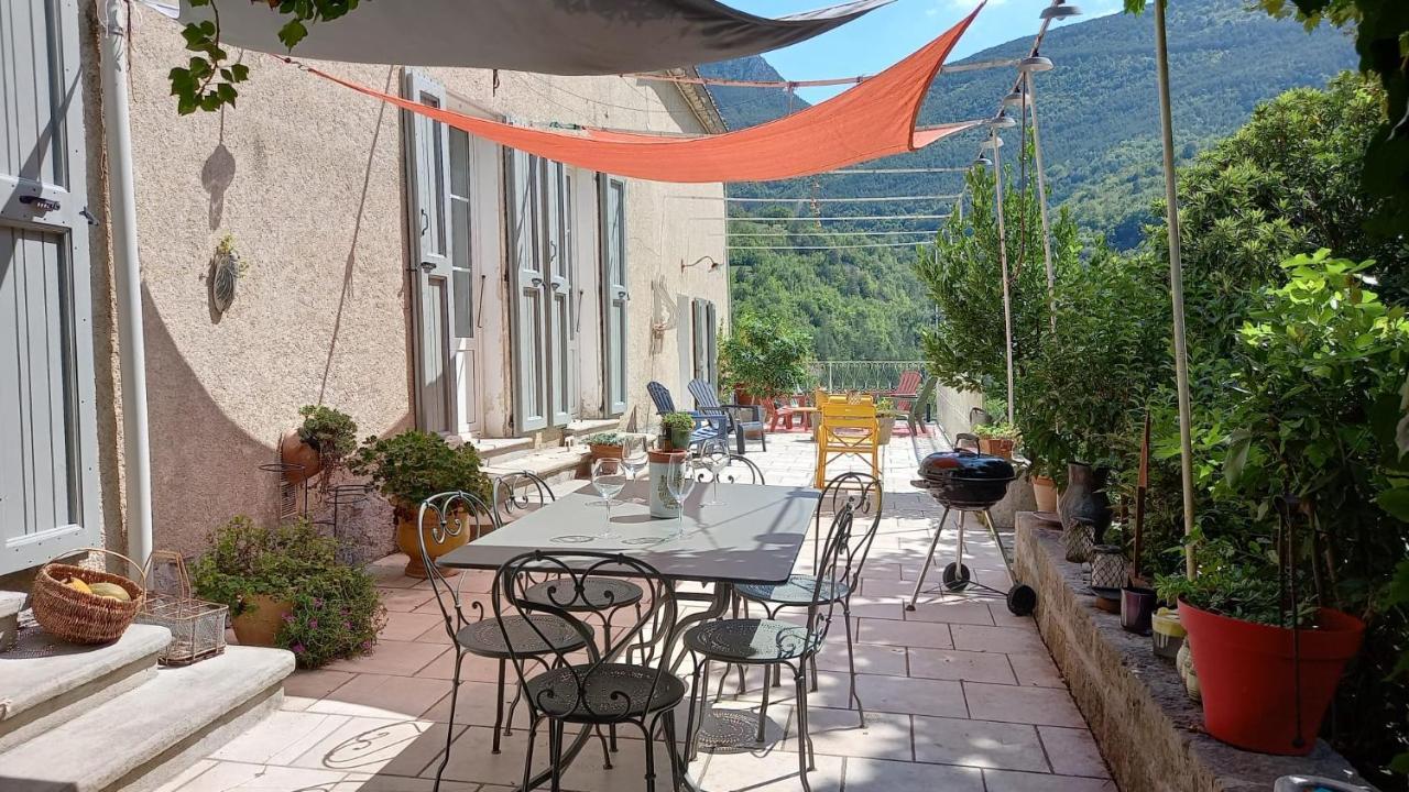 Mas Bella Vida - Chambres D'Hotes Puget-Theniers Exterior photo